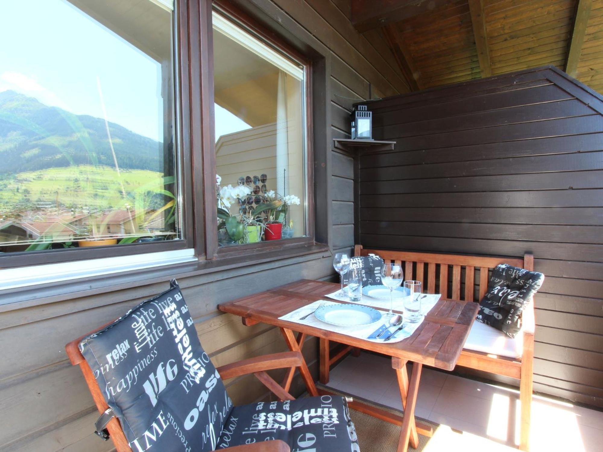 Apartment In Niedernsill Near Centre Buitenkant foto